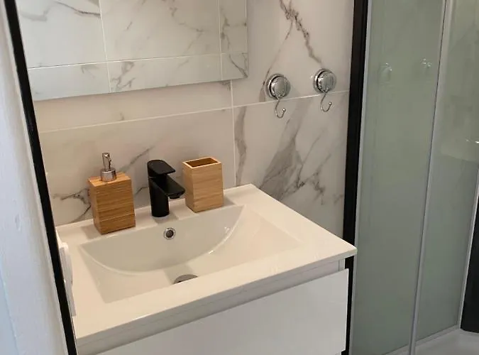 Vue Sur L'eau 아파트