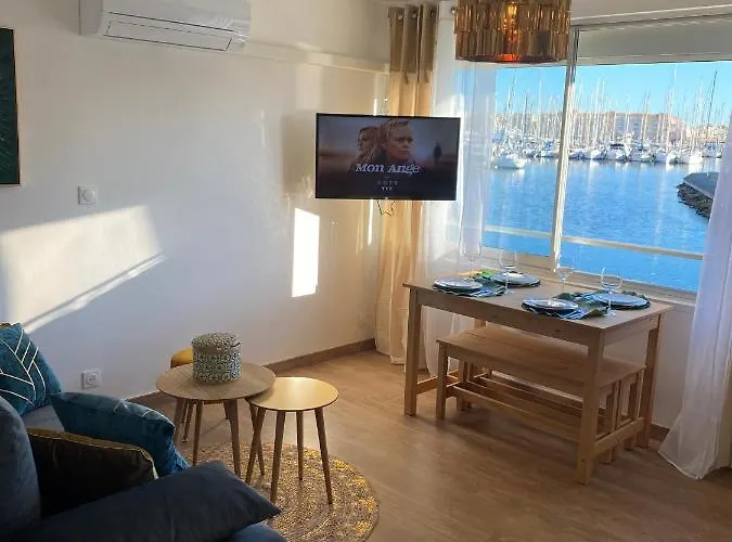 아파트 Vue Sur L'eau 아그