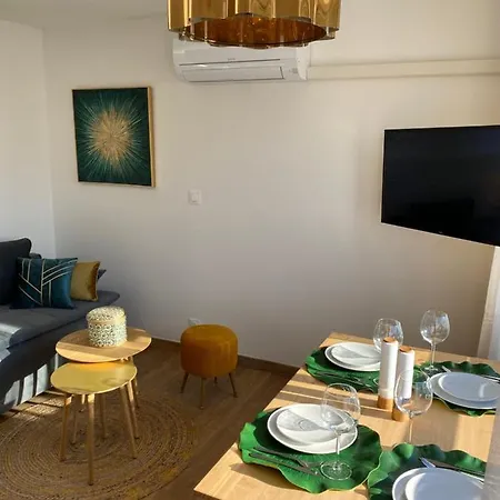 Apartament Vue Sur L'eau *